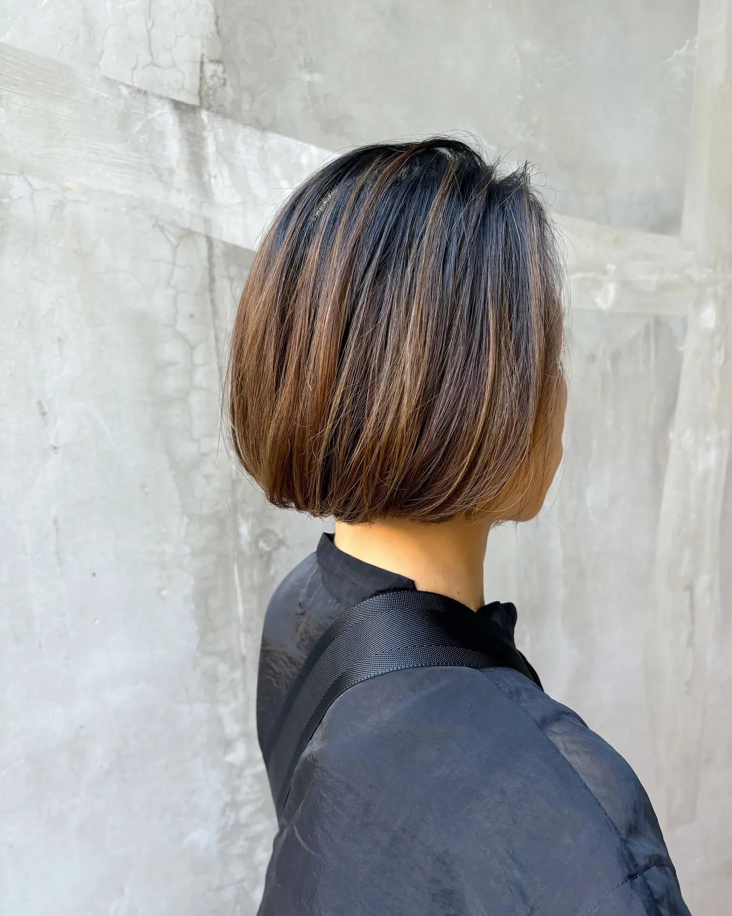 白髪ぼかしとは？自然に馴染む大人のヘアカラー術