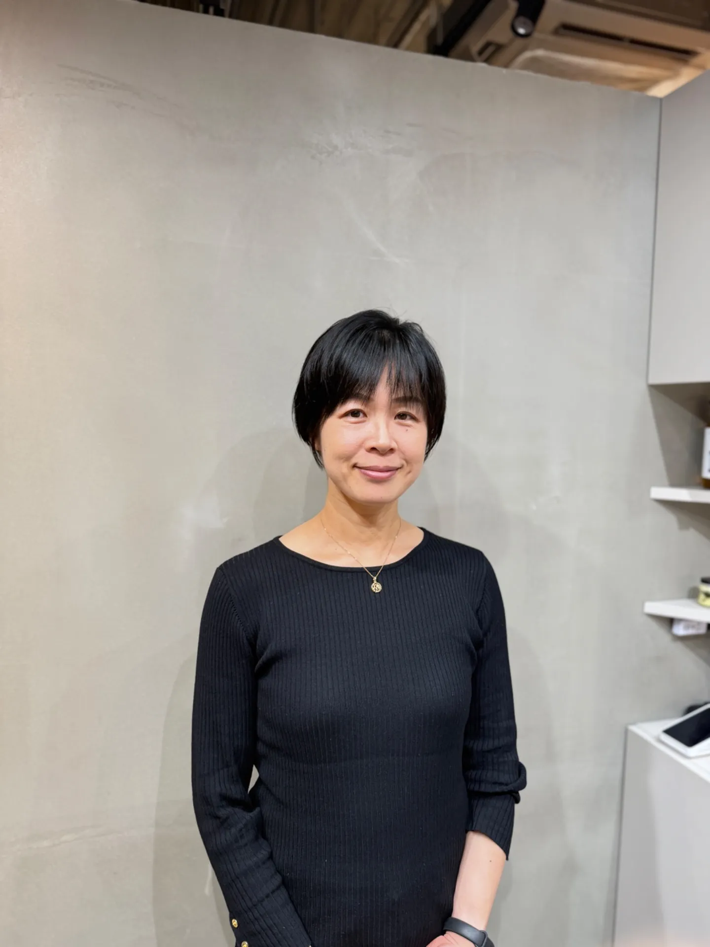 「大人可愛く洗練。40代・50代・60代女性のためのマッシュショート」