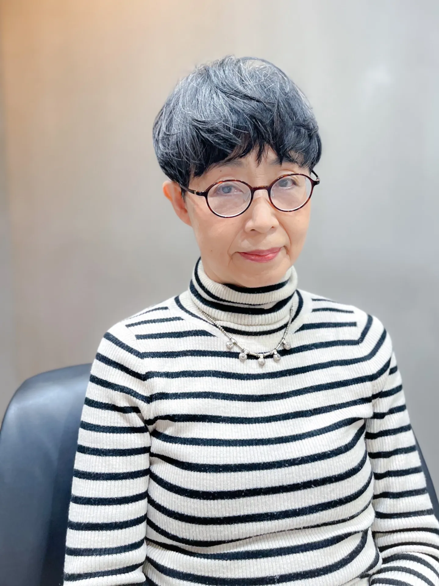 「白髪を魅力に変える。50代・60代・70代女性に似合うマッシュショート」